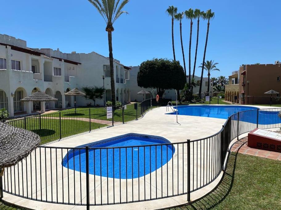 Apartamentos Rio Marinas 15 Playazo Beach Nerja Exterior foto